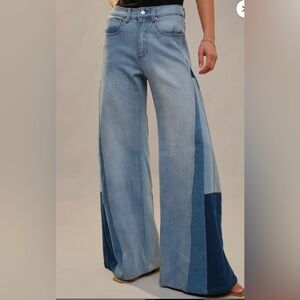 Women's Blue Colorblock Flare Jeans
